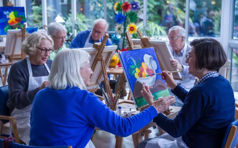 Ateliers de peinture : exprimer ses émotions par la couleur et le geste