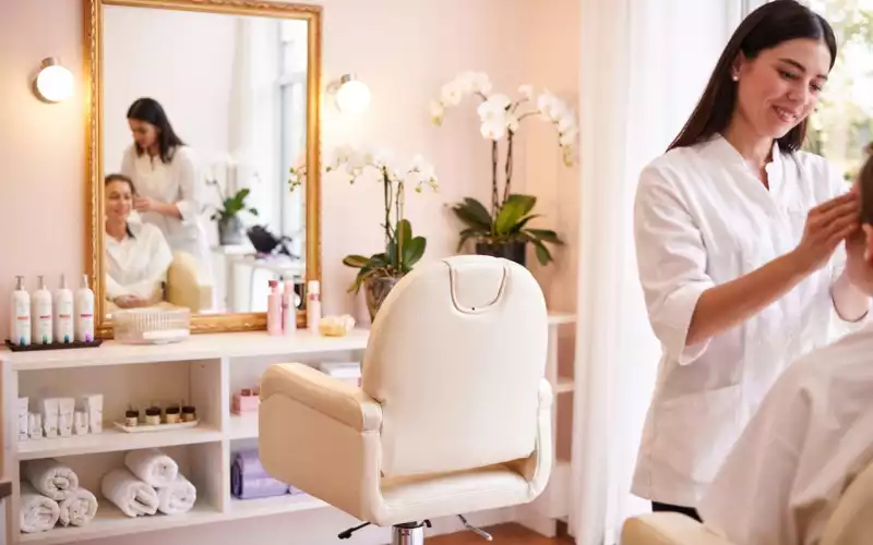 Salon de beauté : prendre soin de soi pour raviver l'estime de soi