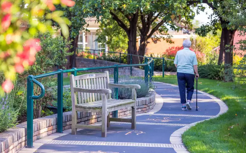 Parcours de marche : encourager l'autonomie en toute sécurité